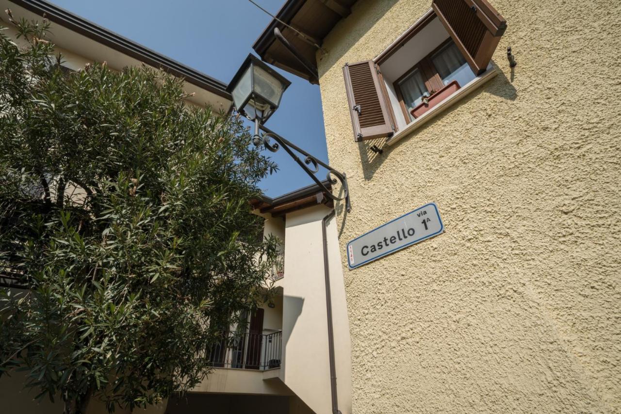 Gardappartamenti Castle Bell Moniga del Garda Exteriör bild